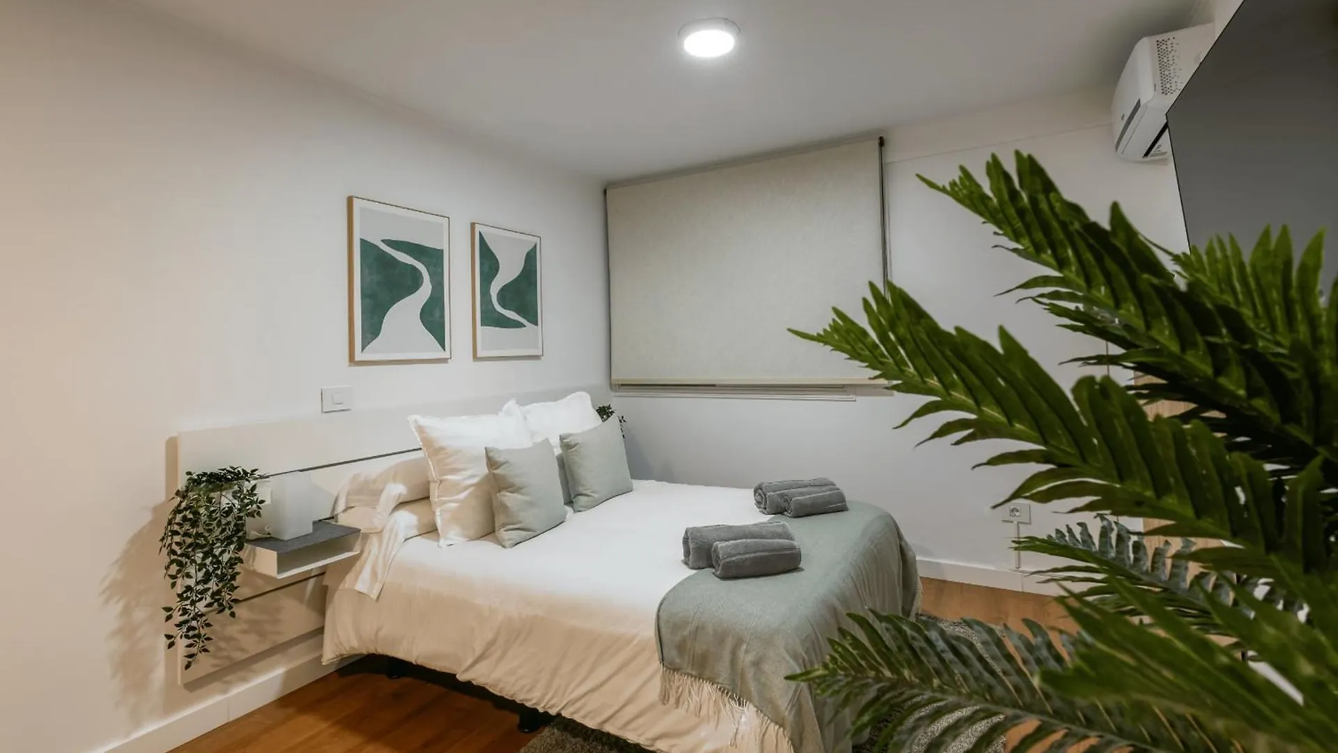 Luxury Villa With Heated Pool, Jacuzzi, Gym, And Gardens Puerto de la Cruz  Puerto de la Cruz (Tenerife)