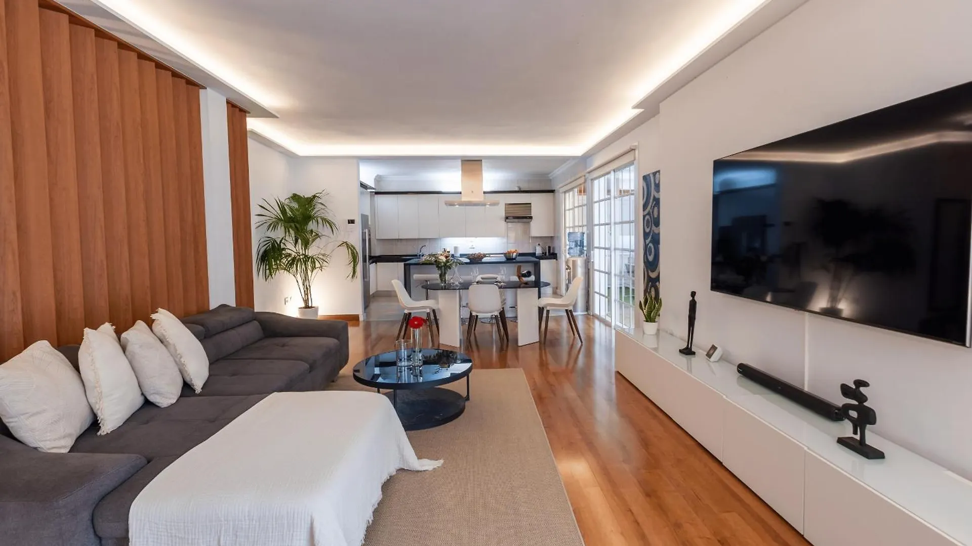 Luxury Villa With Heated Pool, Jacuzzi, Gym, And Gardens Πουέρτο Ντε Λα Κρουζ Σαλέ